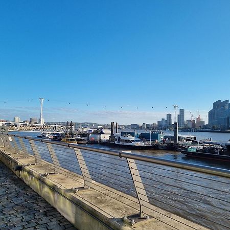 Luxury Apartment-Business-Relocation-Canary Wharf ロンドン エクステリア 写真